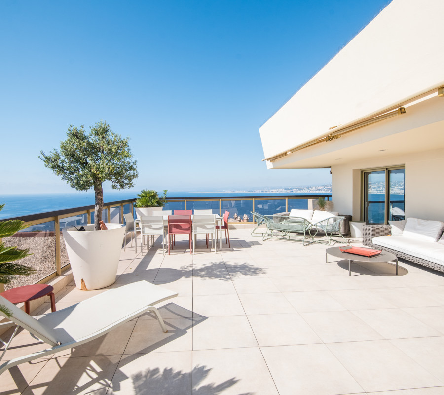 Appartement - 4 pièces - 123.02 m² - 2 950 000 ⬠- à vendre