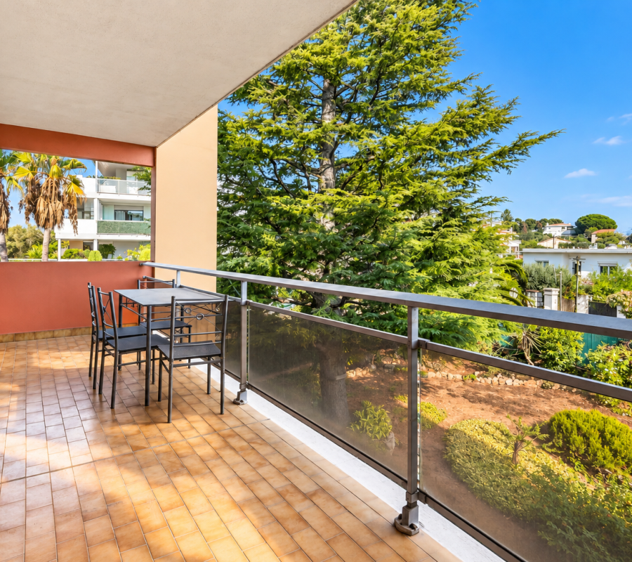 Nice - Lanterne - Joli 2 pièces de 45 m² en étage avec terrasses et vue mer