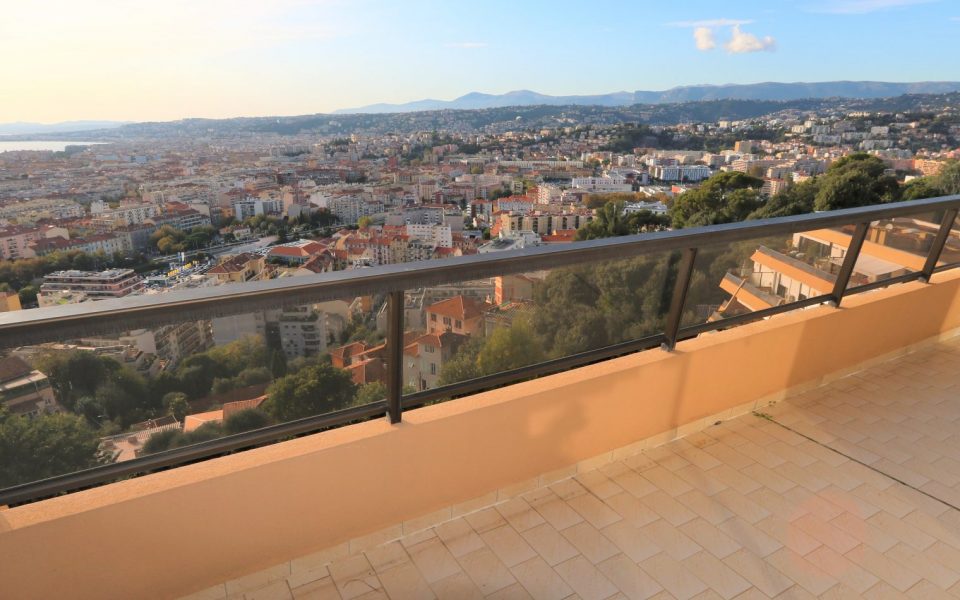 Nice – Mont Boron 6 rooms top floor with sea view
