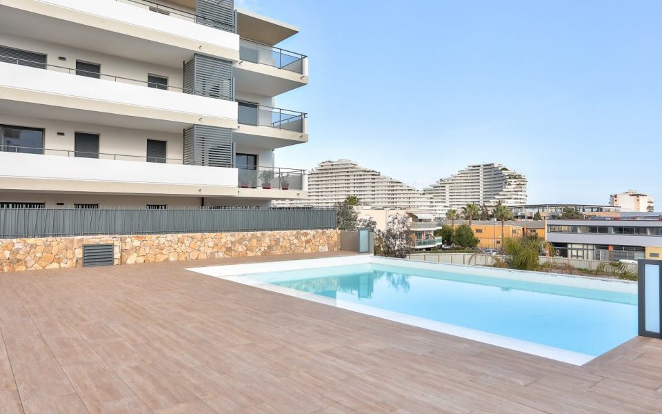 Villeneuve-Loubet – Appartement toit-terrasse de 4 Pièces dans résidence de standing