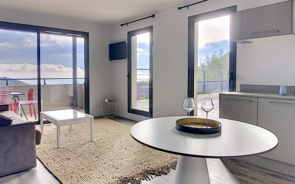 Colline d’Eze – 3 pièces vue mer avec grande terrasse de 75 m2