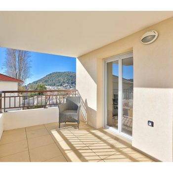 La Turbie -Magnificent 3 bedrooms apartment in a recently build residence with village and sea view