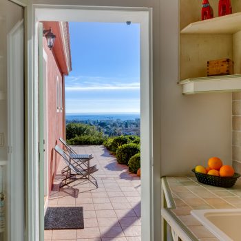 Cagnes Sur Mer Collettes – Beautiful 3 Bedroom Apartment with Panoramic Sea View