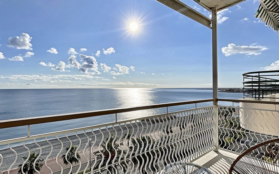 Nice Promenade des Anglais – Sublime appartement face à la mer : photo 2