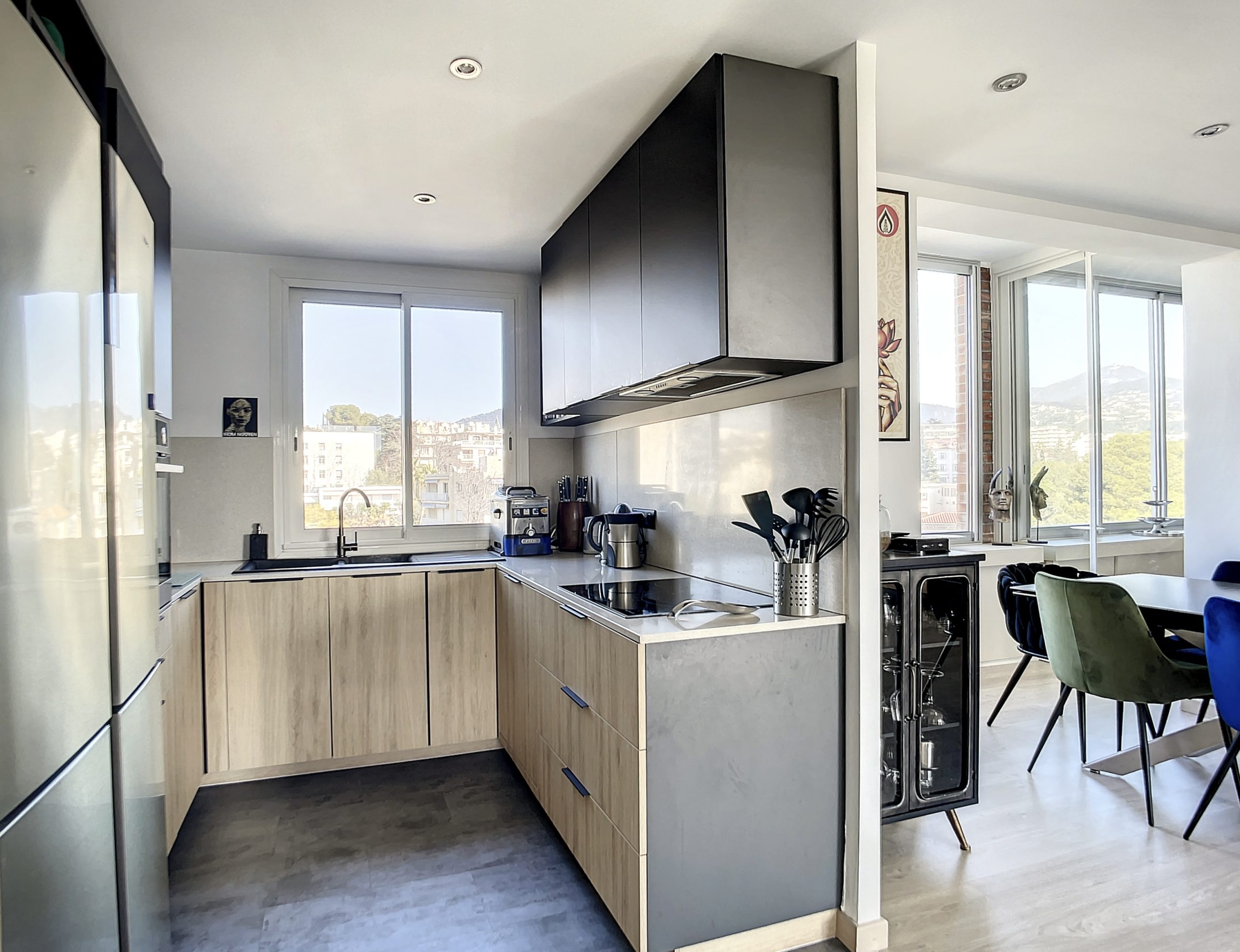 Nice Cimiez – Beau 4 pièces traversant avec terrasse et vue mer