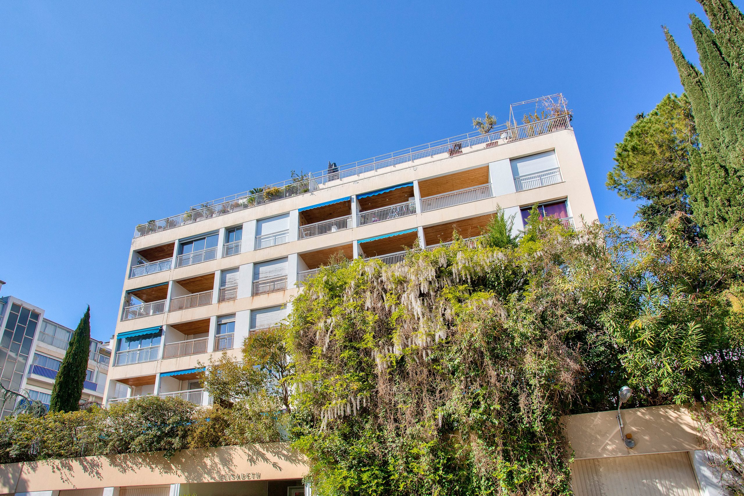 Nice Cimiez – Magnifique Penthouse offrant une vue panoramique au coeur de Cimiez