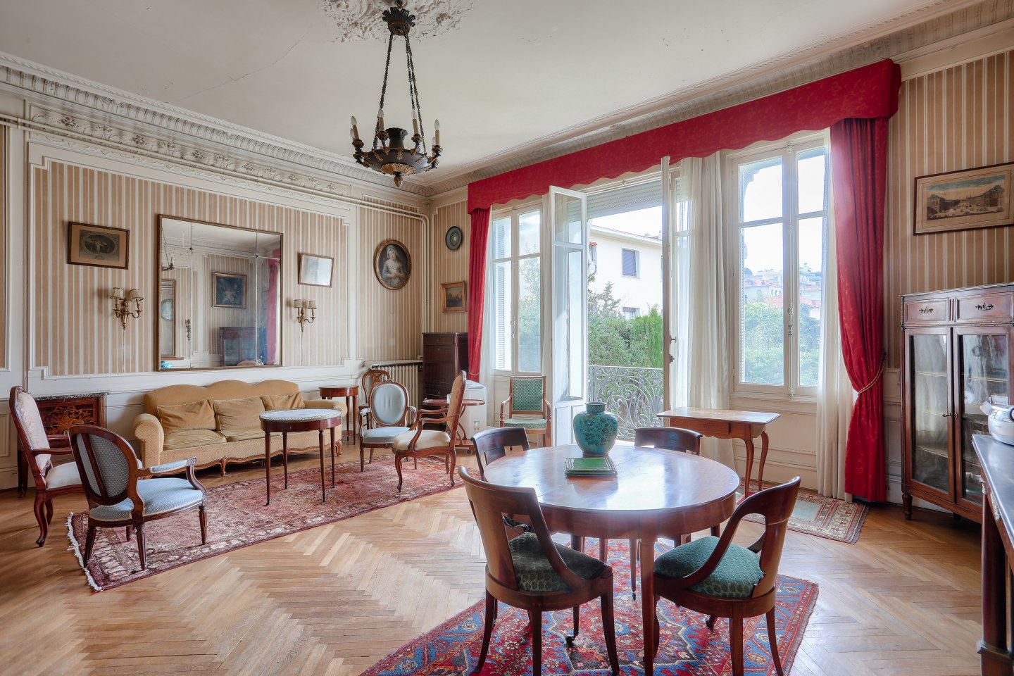 Nice Cimiez – Appartement dans Hôtel Particulier en rez-de-jardin