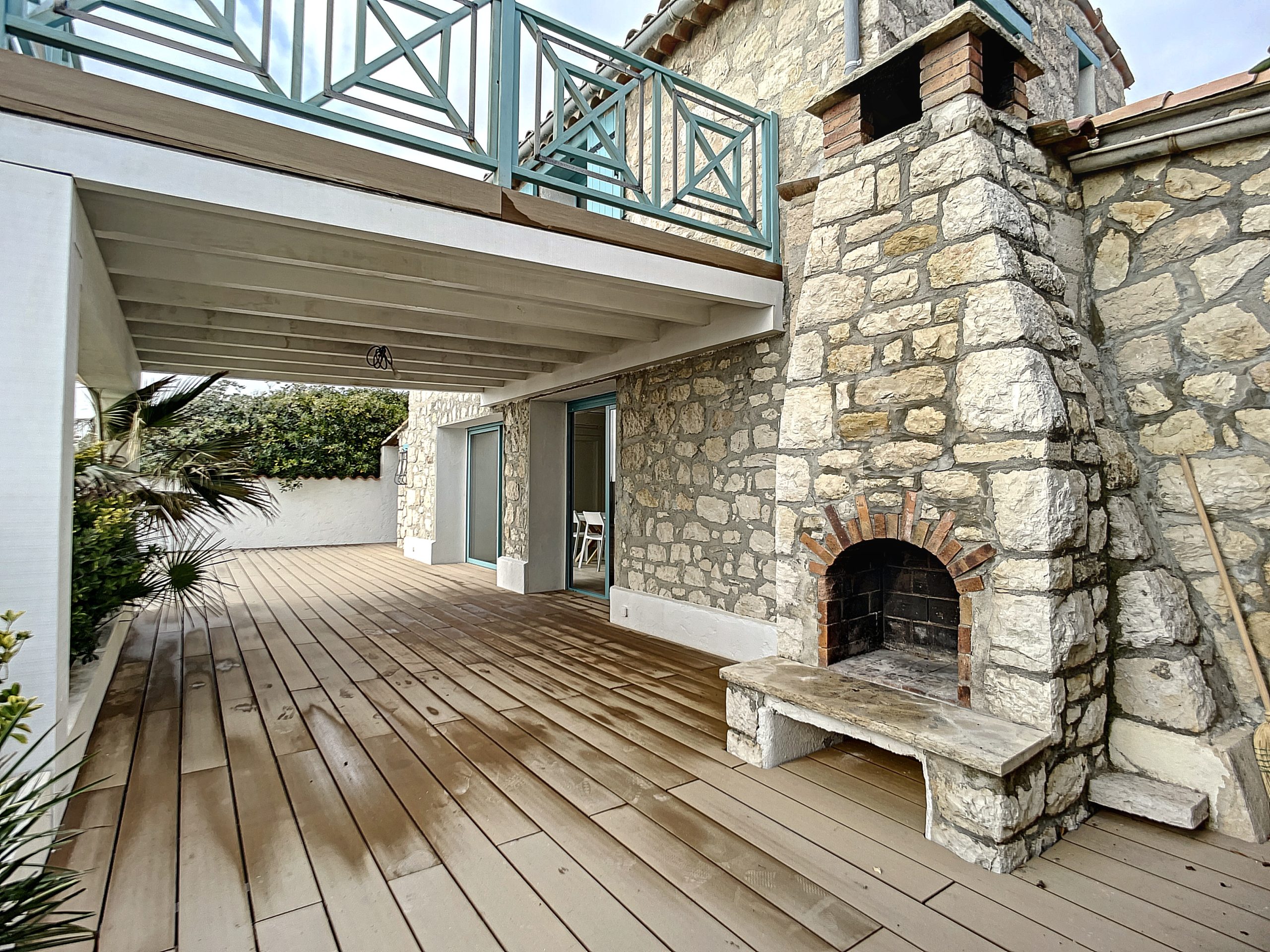 Villeneuve Loubet – Magnifique villa les pieds dans l’eau