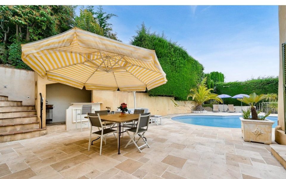 Nice Collines Aspremont – Magnifique Maison de 200m2 avec piscine et vue mer panoramique : photo 2