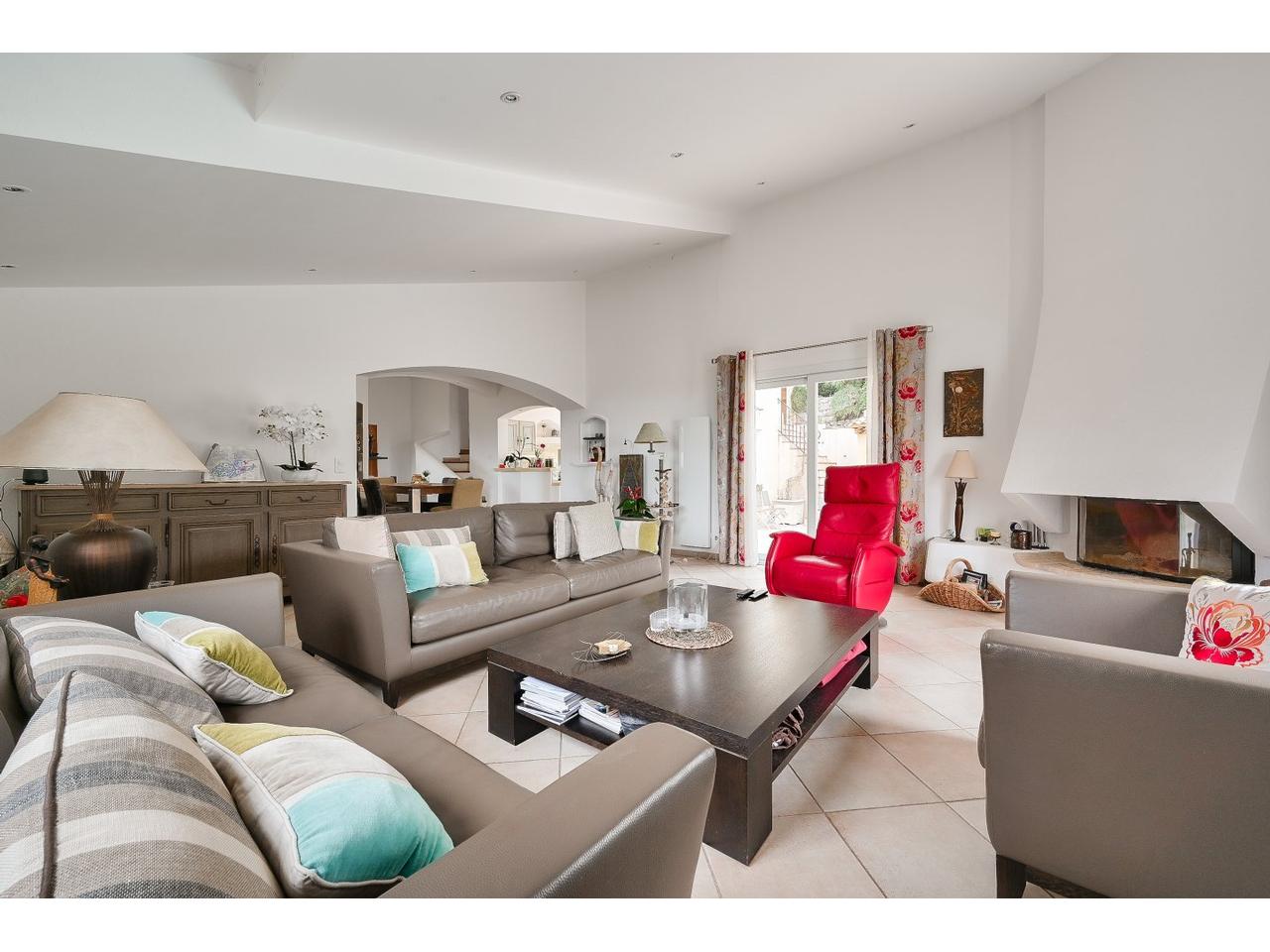 Nice Collines Aspremont – Magnifique Maison de 200m2 avec piscine et vue mer panoramique