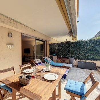 « Chateau de la Pinede » Juan-les-pins Antibes – Magnifique appartement 3 pièces double terrasse