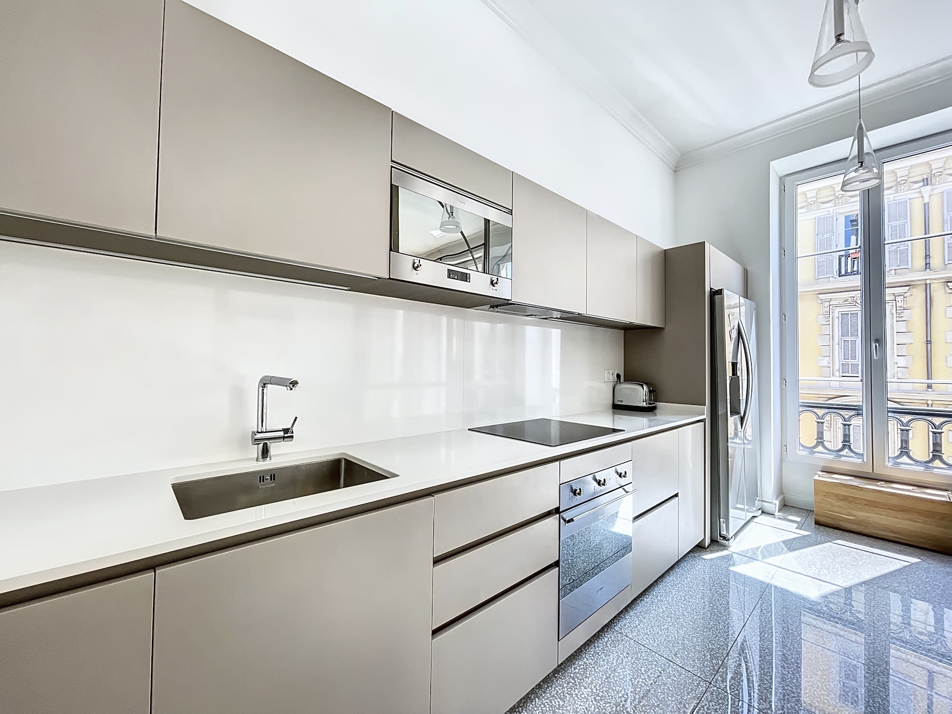 Coup de coeur, superbe 4 pièces rénové avec des prestations de luxe au Parc Wilson