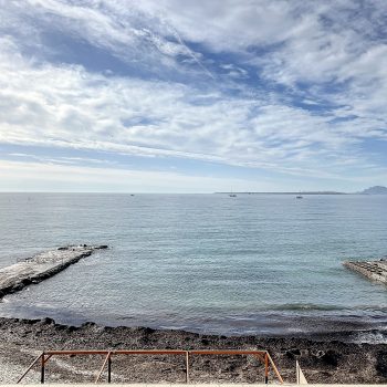 Juan-Les-Pins Front de Mer –  Appartement 5 pièces avec terrasse avec vue mer