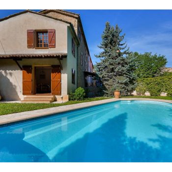 Saint Martin du Var –  Eccezionale ! Una casa di paese con giardino e piscina