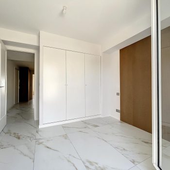 Nizza Cimiez – Appartamento trilocale all’ultimo piano completamente ristrutturato