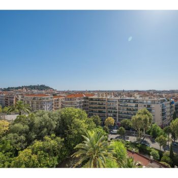 NICE Cimiez – Large 130 sqm 3 Bedroom Apartment with Sea View