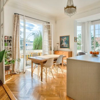 Nice Lower Cimiez – Three bedroom Apartment in a Triple-Exposure Belle Epoque Townhouse