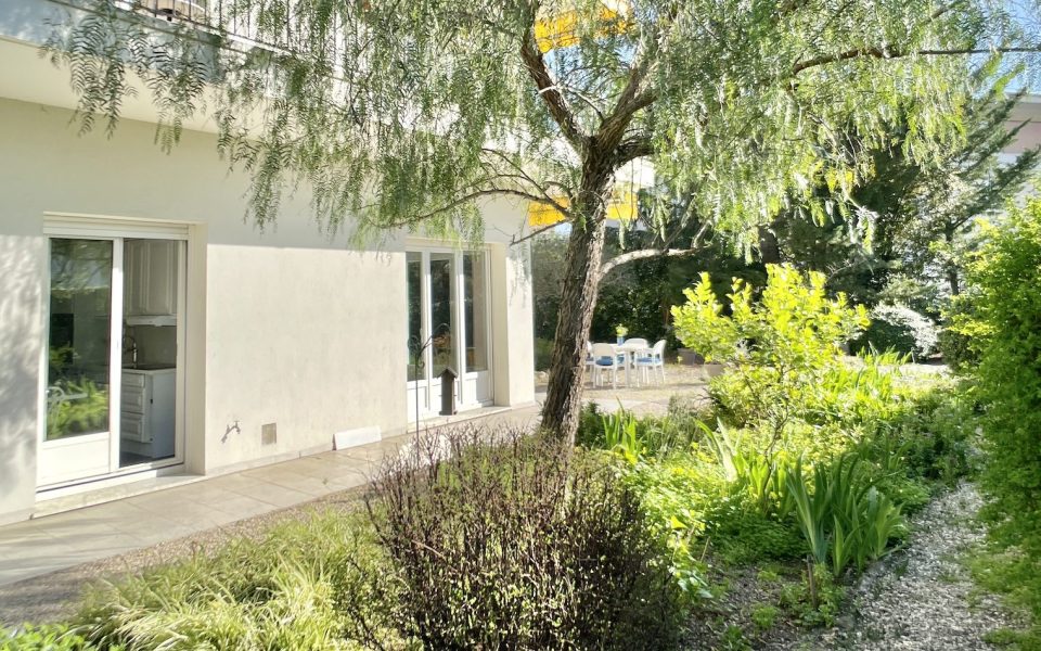 Nizza Cimiez – Spazioso appartamento di 3 locali con splendido giardino : photo 2