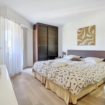 Nizza Rimiez – Bellissimo appartamento di 111 m² con 4 camere in un residence di lusso con piscina
