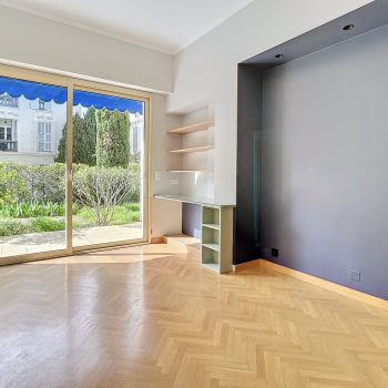 Nice Cimiez – Beautifully Renovated 3/4 Bedroom Apartment!
