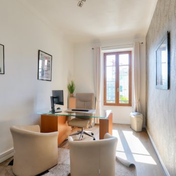 Beautiful 88 sqm 3-room apartment with exterior in the heart of Nice