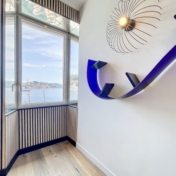 Rade Villefranche – Appartement design et cosy en dernier étage avec vue mer