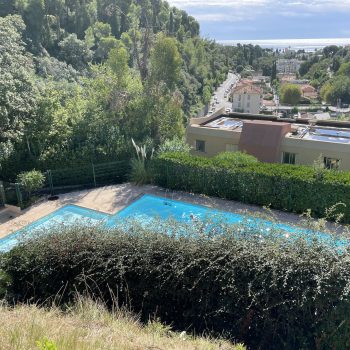 Nice Madonette – F1 dernier étage terrasse dans résidence avec piscine