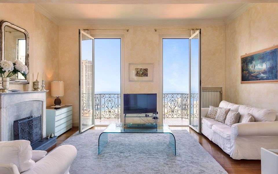 Beausoleil – Bright apartment with panoramic view of the sea and Monaco