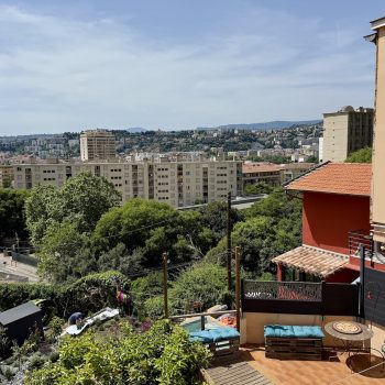 Nice Riquier – Charmante maison dominant la mer et la ville