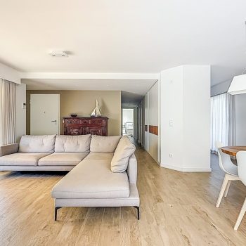 Roquebrune-Cap-Martin – Appartement avec terrasse, vue mer, piscine et dépendance