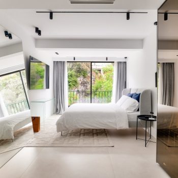 NICE – Mont Boron – Penthouse de 120 m² entièrement rénové avec terrasse de 80 m² et vue panoramique