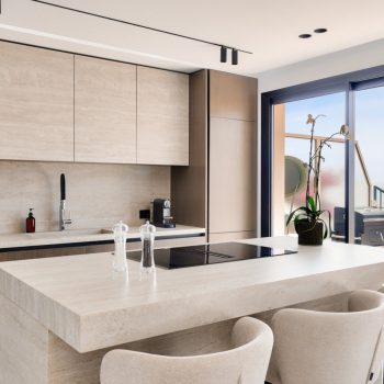 NICE – Mont Boron – Penthouse de 120 m² entièrement rénové avec terrasse de 80 m² et vue panoramique