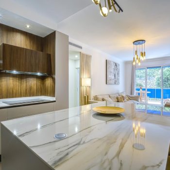 Nice – Cimiez  – beau  3 pièces de 73 m² avec terrasse et entièrement rénové