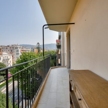 NICE – Dubouchage – Nice Carré d’Or – Magnifique 4 pièces de 100,89 m² dans une résidence de caractère au cœur de la ville