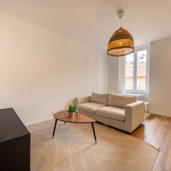 Beausoleil – Magnifique 2 pièces de 38m2 rénové et en dernier étage
