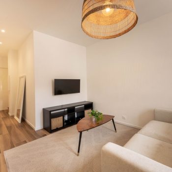 Beausoleil – Magnifique 2 pièces de 38m2 rénové et en dernier étage