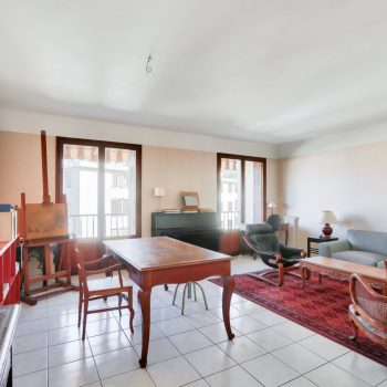 Nice Corniche André de Joly – Appartement 3 pièces à rénover avec terrasse et parking